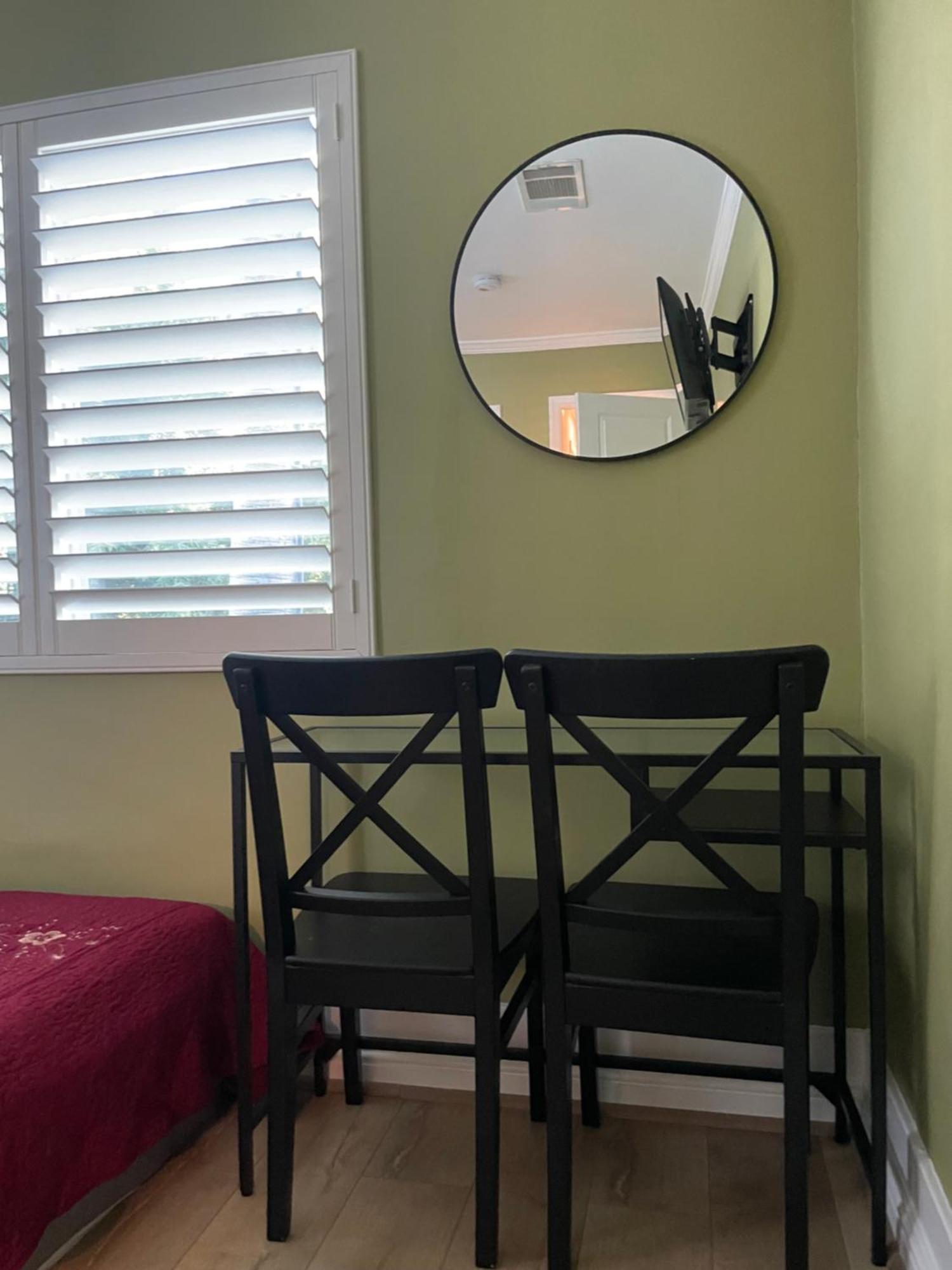 Private In Angeles With Wifi And Ac And Private Fridge!!! Accommodatie bij particulieren