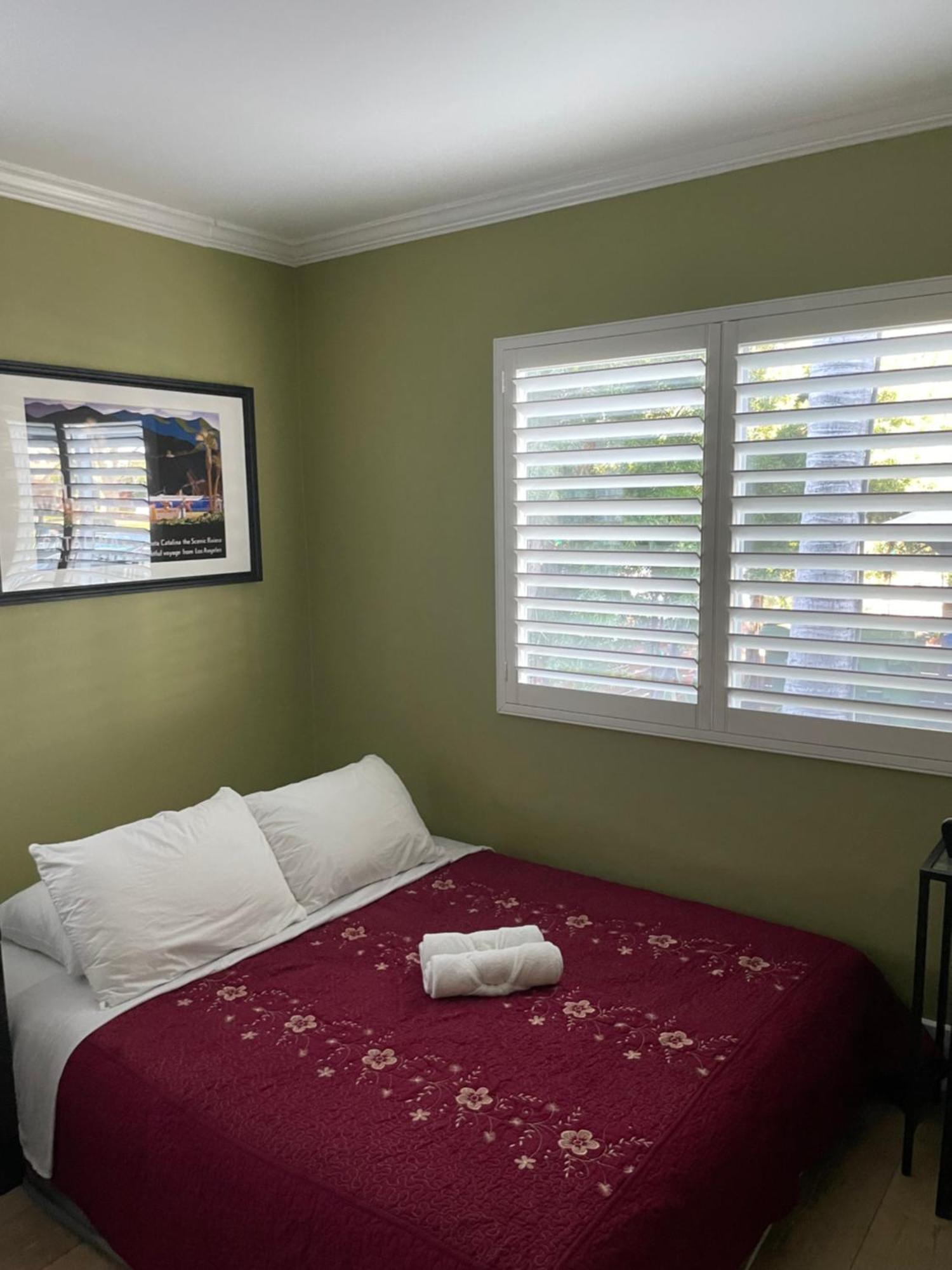 Private In Angeles With Wifi And Ac And Private Fridge!!! Accommodatie bij particulieren Los Angeles